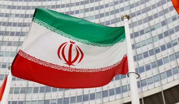 Os Possíveis Sucessores de Ali Khamenei no Irã: Uma Análise
