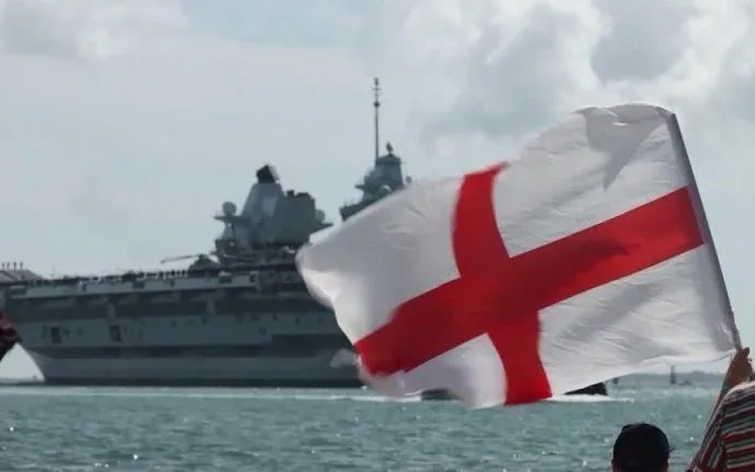 Reforço na Prontidão do Porta-Aviões Britânico: Contexto e Implicações