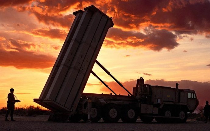 Trump Afirma que EUA Podem Sustentar Guerra Indefinidamente com Estoques de Munição