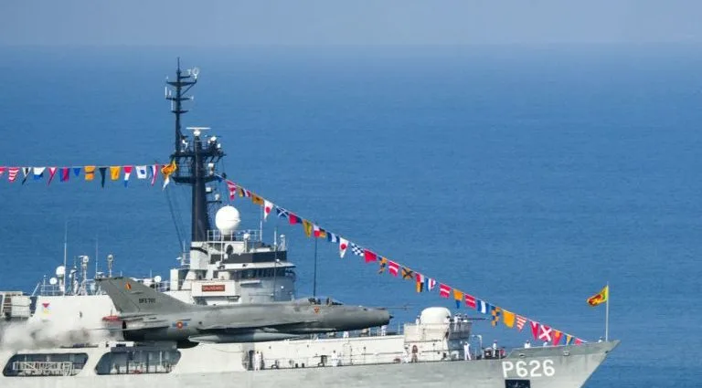 Resgate da Marinha do Sri Lanka: 30 Marinheiros Iranianos Salvos de Fragata em Aflição