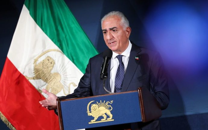 Reza Pahlavi Convoca Europa a se Unir Contra o Irã em Ligação de Trote Reza Pahlavi Convoca Europa a se Unir Contra o Irã em Ligação de Trote