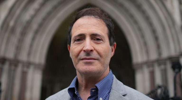 Caso de Difamação Envolvendo Editor da BBC e Jornalista Inicia no Tribunal do Reino Unido Caso de Difamação Envolvendo Editor da BBC e Jornalista Inicia no Tribunal do Reino Unido