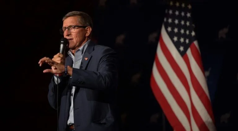 Michael Flynn Recebe ,2 Milhão em Acordo Judicial Relacionado ao Russiagate