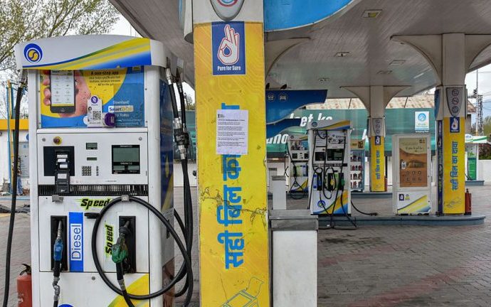 Índia Alivia Regras do Querosene em Resposta à Crise Energética