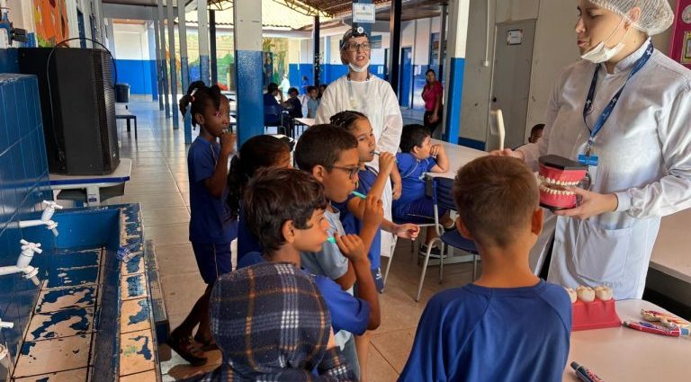 Dia B Criança Sorridente: Mobilização Ampla no Cuidado Odontológico Infantil em MS Dia B Criança Sorridente: Mobilização Ampla no Cuidado Odontológico Infantil em MS