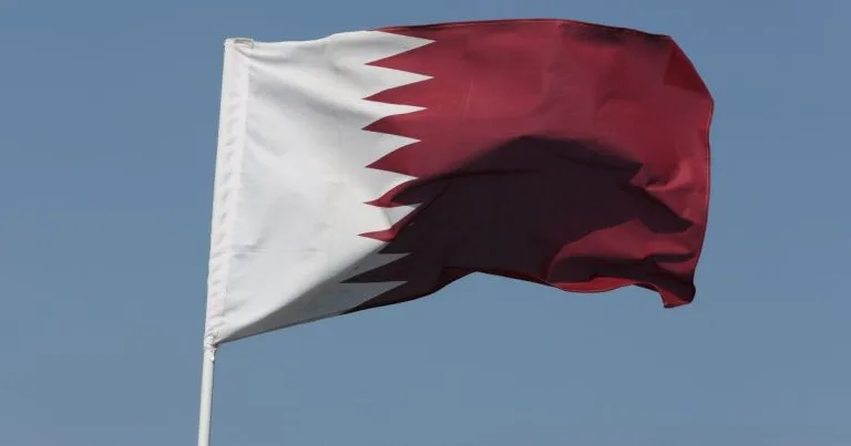 Acidente Aéreo no Catar: Helicóptero Cai e Deixa Seis Mortos