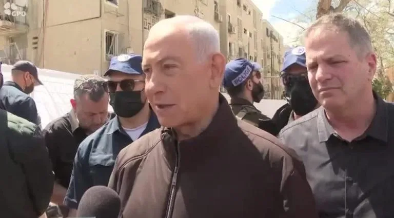 Netanyahu Denuncia Ataques Iranians em Visita a Arad