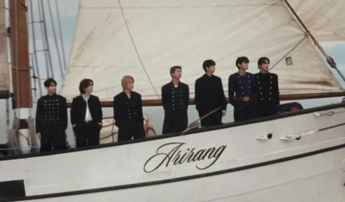 BTS Retorna com ‘Arirang’: Álbum Inédito e Videoclipe Marcantes BTS Retorna com ‘Arirang’: Álbum Inédito e Videoclipe Marcantes