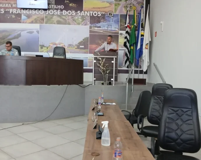DECORO PARLAMENTAR NA CÂMARA DE CASTILHO: 5ª SESSÃO GERA DEBATE SOBRE CONDUTA EM PLENÁRIO