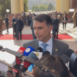 Flávio Bolsonaro Agradece Milei por Asilo Político Concedido a Condenado