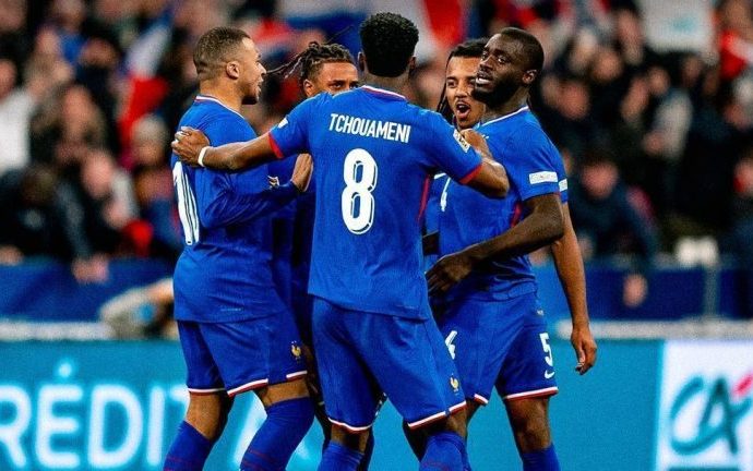 Ronaldo aponta Espanha e França como principais ameaças ao Brasil na Copa do Mundo Ronaldo aponta Espanha e França como principais ameaças ao Brasil na Copa do Mundo