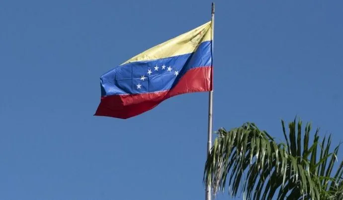 Libertação de Presos Políticos na Venezuela: Um Olhar Crítico sobre a Situação Atual