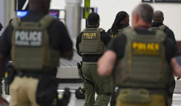 Morte de Imigrante Mexicano Sob Custódia do ICE Levanta Críticas e Preocupações