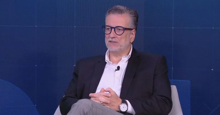 O Papel do Discurso Futurista nas Eleições de 2026, segundo Carlos Melo