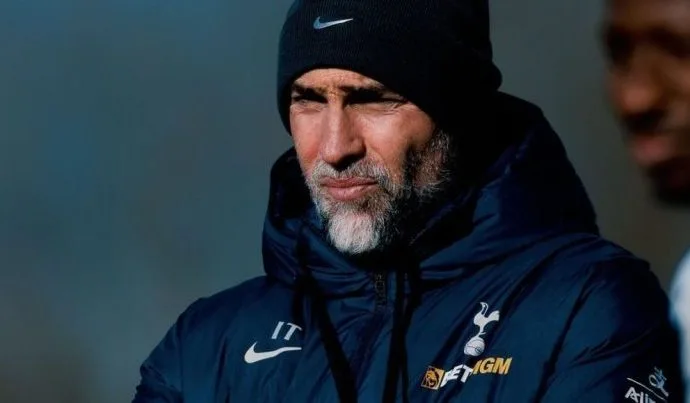 Técnico Tudor Convoca Tottenham a Reagir em Tempos Difíceis