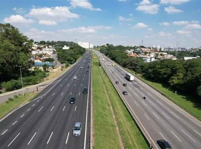 Investimentos em Infraestrutura de Transporte: Análise dos Dados de 2025