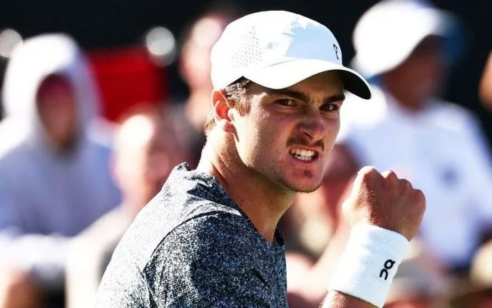 João Fonseca Avança às Oitavas de Indian Wells Após Vitória Sobre Tommy Paul