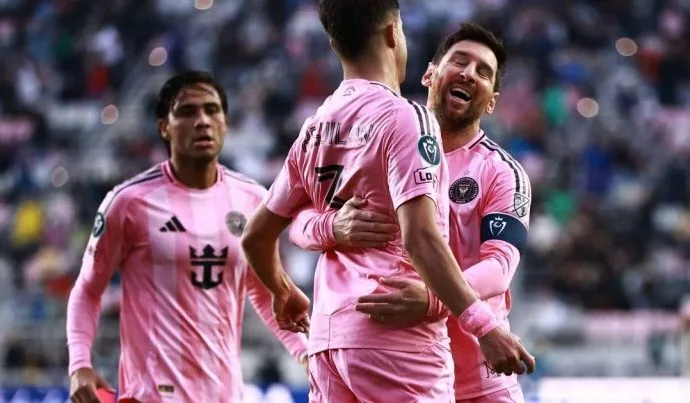 Lionel Messi Alcança a Marca Histórica de 900 Gols em Sua Carreira