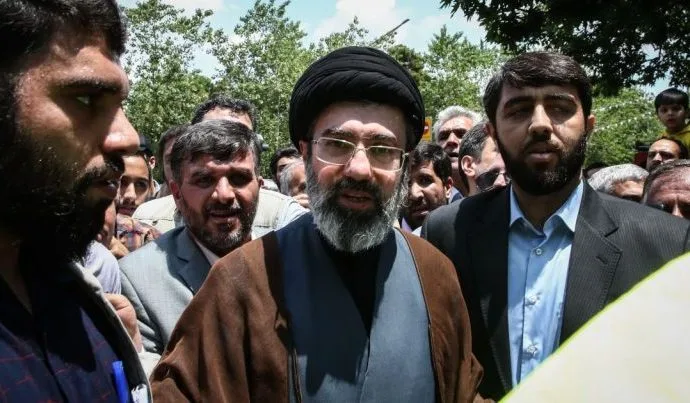 Mojtaba Khamenei: O Favorito na Sucessão ao Líder Supremo do Irã Mojtaba Khamenei: O Favorito na Sucessão ao Líder Supremo do Irã