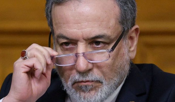 Ministro das Relações Exteriores do Irã Desmente Contatos Recentes com os EUA