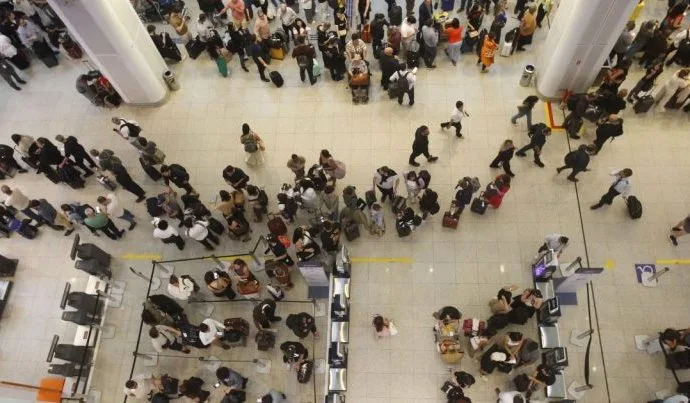 Monitoramento da Demanda no Aeroporto Santos Dumont: Acordo entre Governos Estabelece Novas Limitações