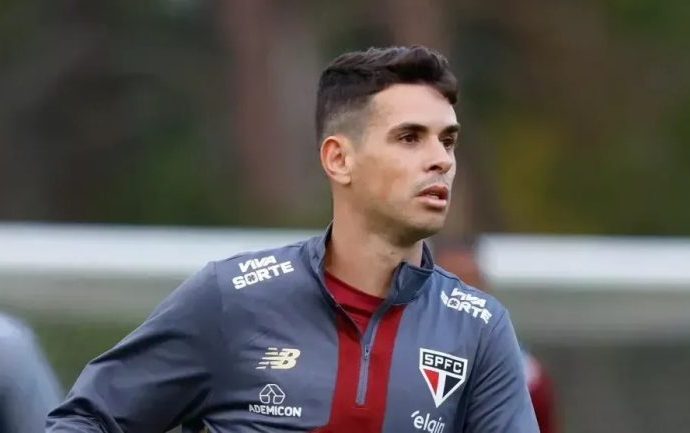 Oscar e São Paulo encerram vínculo após acordo financeiro