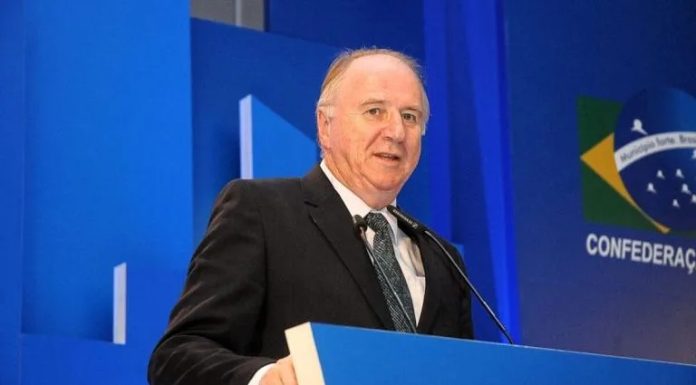 XXVII Marcha a Brasília: Pré-Candidatos à Presidência Debatem Demandas Municipais