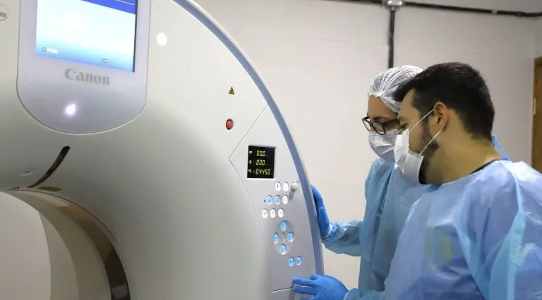 Inovação na Medicina Legal: Polícia Científica de MS Introduz Técnica de Tomografia com Contraste Próprio