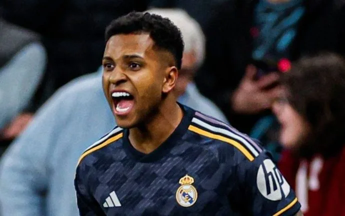 Rodrygo Passará por Cirurgia em Madri Após Lesão Grave no Joelho