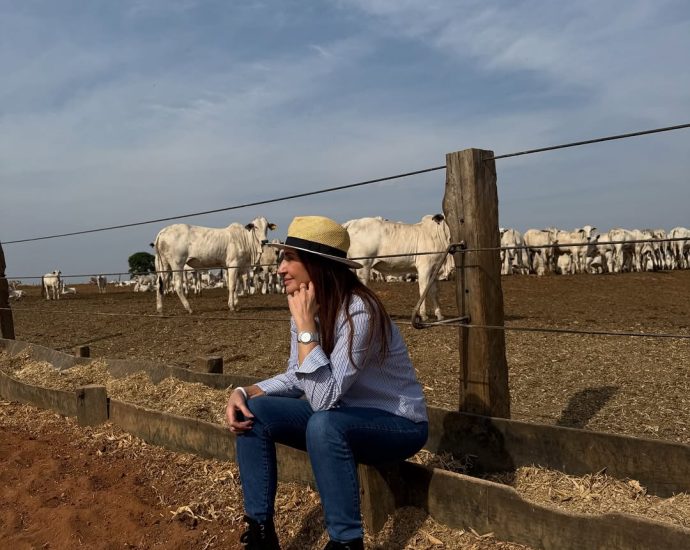 MULHER LIDERA TRÊS USINAS NO AGRO E INSPIRA NO SETOR
