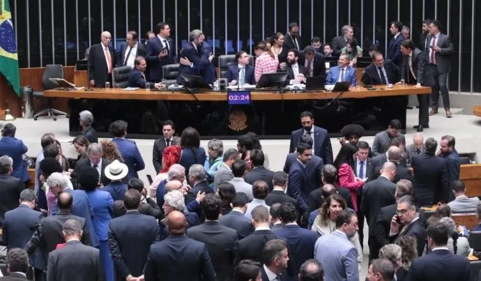 Câmara dos Deputados Cria Tipo Penal para Desaparecimento Forçado de Pessoas