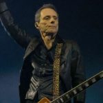 Tony Bellotto Homenageia Médico em Show Após Superar Câncer