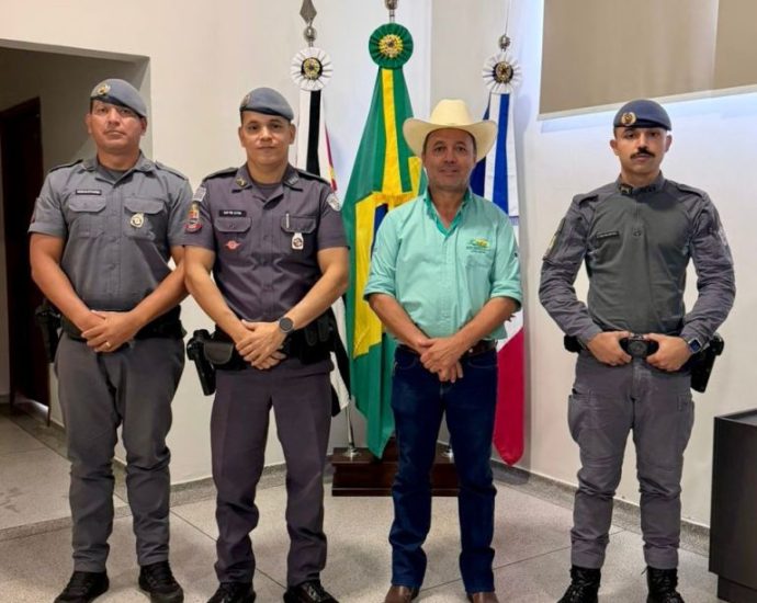 POLÍCIA MILITAR E PREFEITURA DISCUTEM SEGURANÇA EM NOVA INDEPENDÊNCIA POLÍCIA MILITAR E PREFEITURA DISCUTEM SEGURANÇA EM NOVA INDEPENDÊNCIA