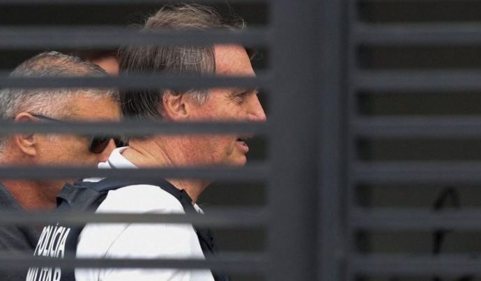 Os 125 Dias de Prisão de Jair Bolsonaro: Um Período Conturbado Os 125 Dias de Prisão de Jair Bolsonaro: Um Período Conturbado