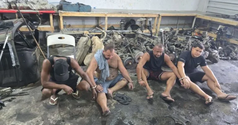 Operação da Polícia Civil no RJ resulta em prisão de seis suspeitos de desmanche de veículos Operação da Polícia Civil no RJ resulta em prisão de seis suspeitos de desmanche de veículos