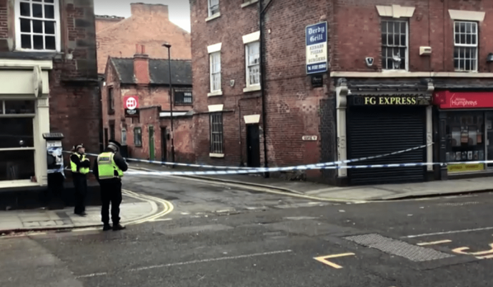 Acidente em Derby: Sete Feridos Após Carro Atingir Pedestres