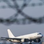 Retorno de Voo de Repatriação da França Devido a Alerta de Mísseis