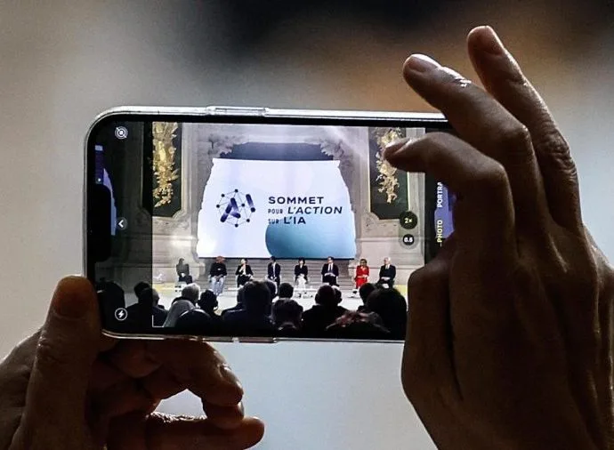 Santa Sé Defende Educação Digital para Combater Preconceitos Raciais na IA