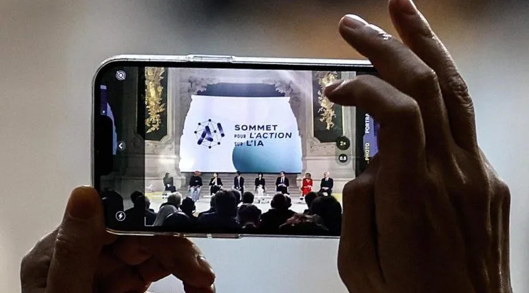 Santa Sé Defende Educação Digital para Combater Preconceitos Raciais na IA