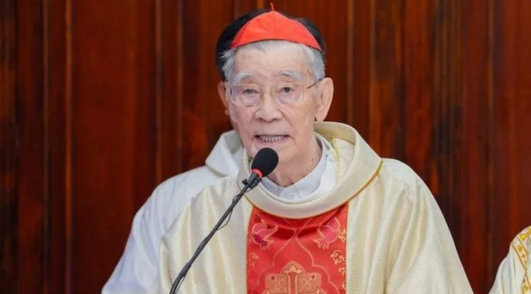Papa Lamenta a Morte do Cardeal Pham Minh Mân, Defensor da Unidade