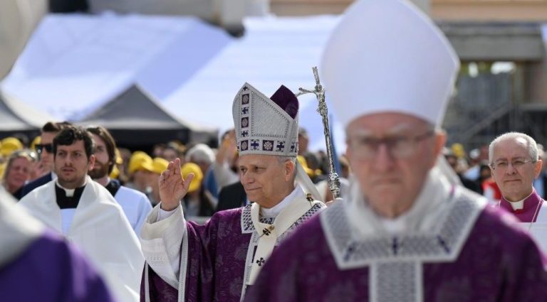 Papa Francisco Enfatiza a Importância da Alegria e Caridade em Mônaco