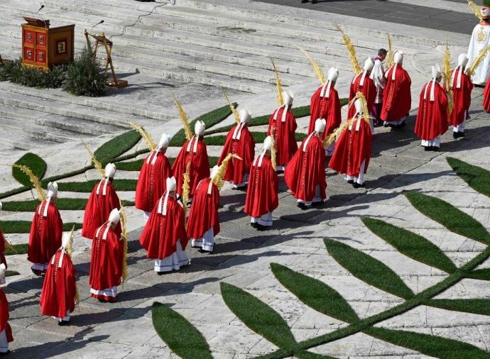 Reflexões do Papa: Um Chamado à Paz em Tempos de Conflito