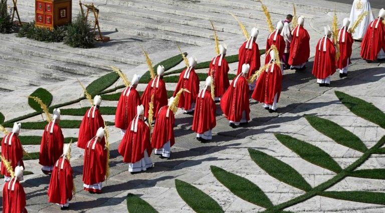 Reflexões do Papa: Um Chamado à Paz em Tempos de Conflito
