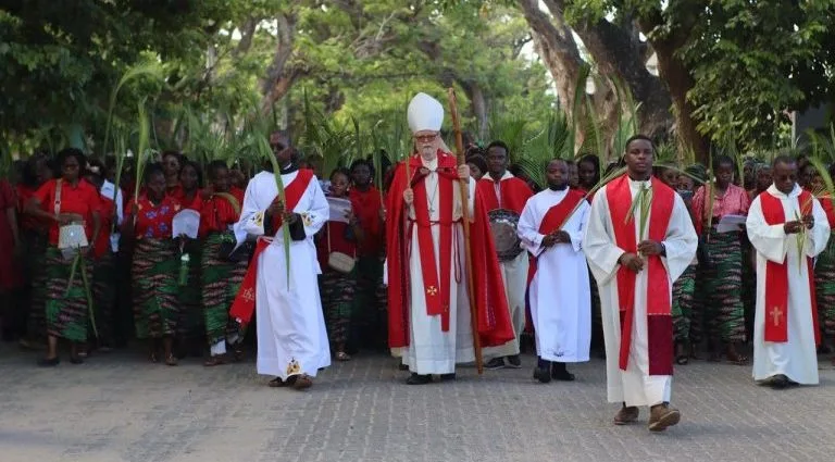 Celebração do Domingo de Ramos na Beira: Um Chamado à Fé e à Esperança