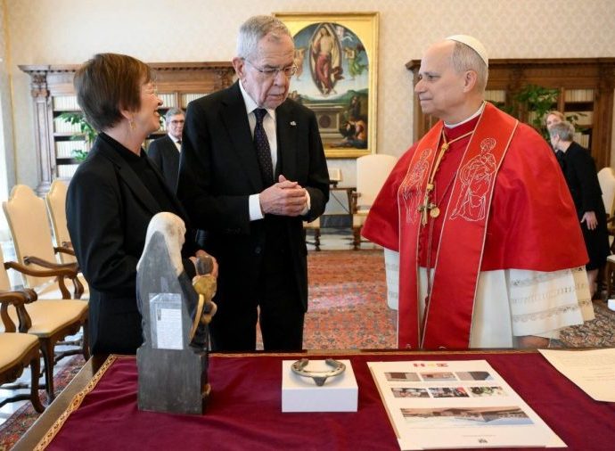 Papa Francisco Recebe Presidente da Áustria em Audiência no Vaticano