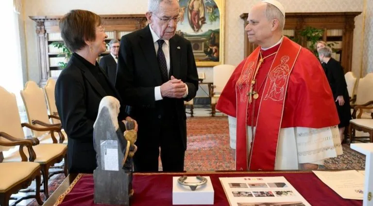 Papa Francisco Recebe Presidente da Áustria em Audiência no Vaticano
