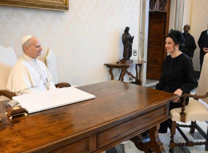 Papa Leão Recebe Primeira-Ministra da Lituânia em Encontro Diplomático