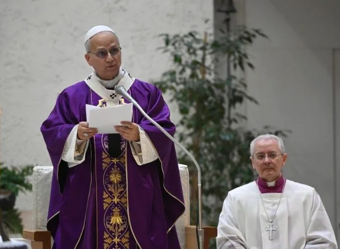 Leão XIV: Uma Mensagem de Acolhimento e Esperança na Igreja