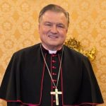 A Importância do Confessionário na Misericórdia: Reflexões de Dom Nykiel