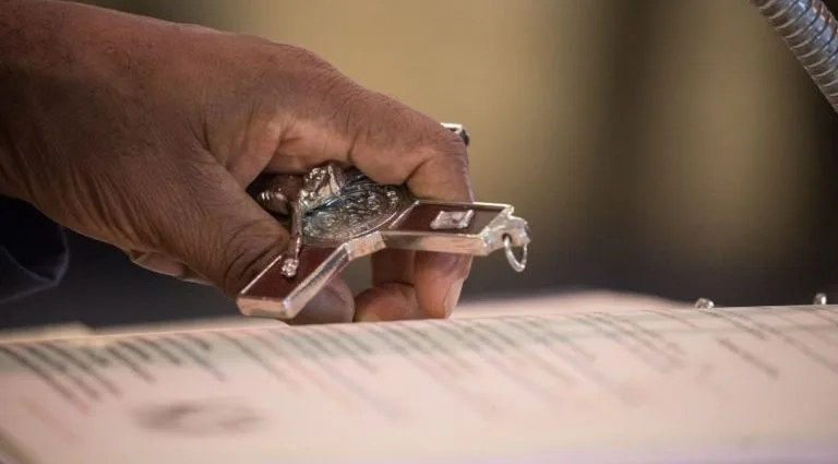 Tragédia no Haiti: Jovem Aspirante a Sacerdócio Perde a Vida em Ataque de Drone